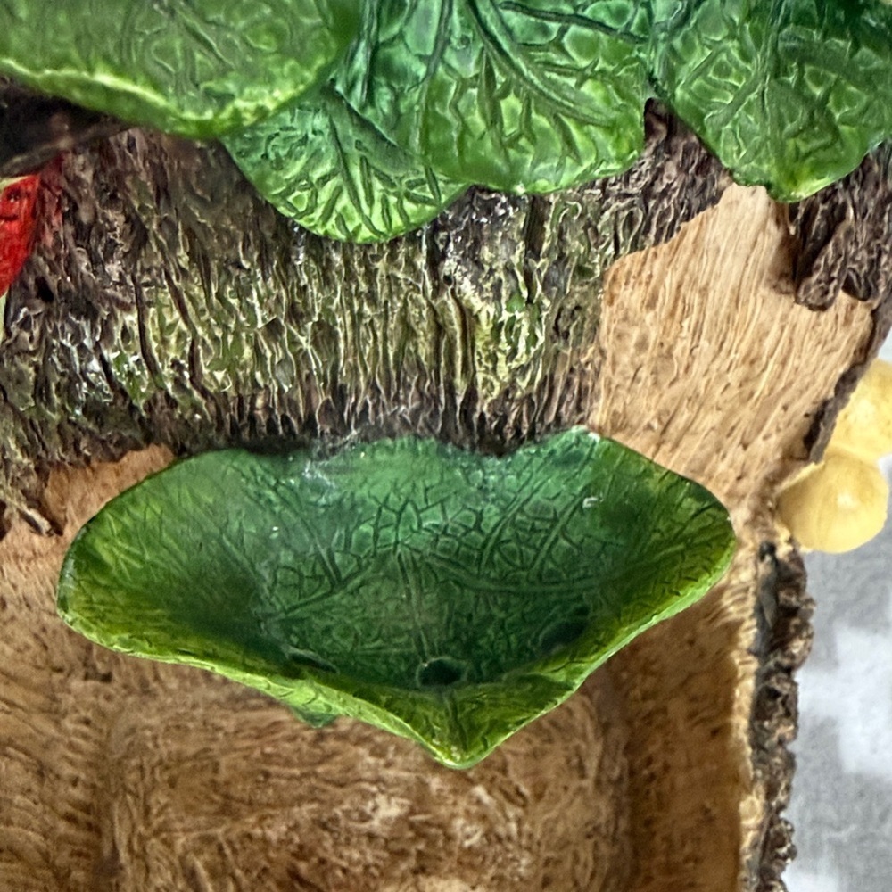 Hummingbird and Flower Resin planter or decorative trinket holder - Picture 4 of 13
